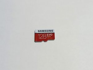 Samsung microSDカード128GB EVOPlus
